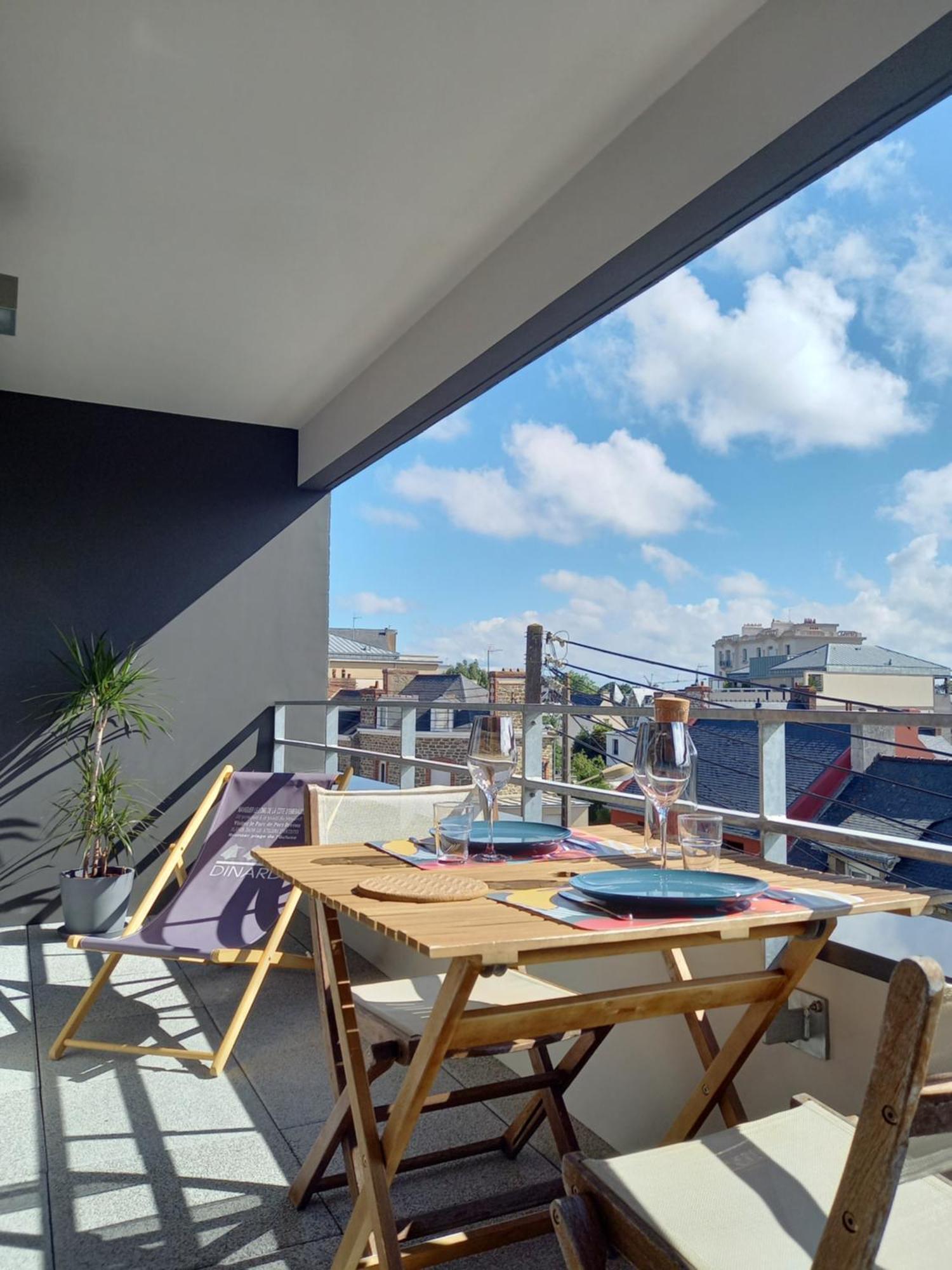 Men Du - Appt 4P A 800 Metres De La Plage Dinard Exterior photo